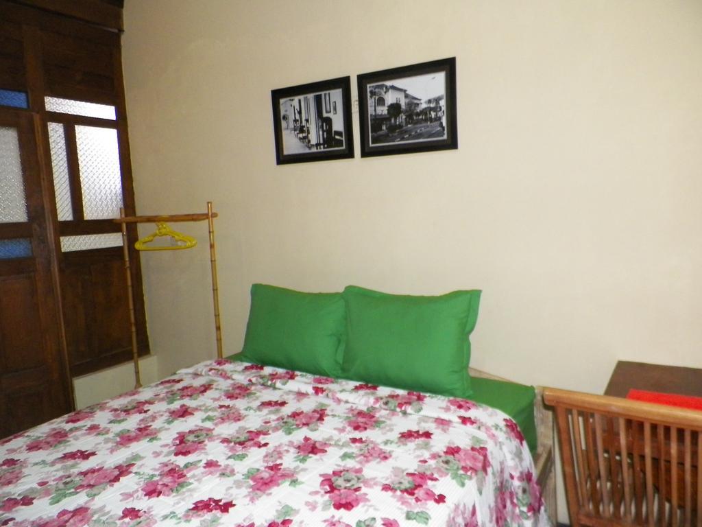 Ndalem Timoho Hotel Yogyakarta Bagian luar foto
